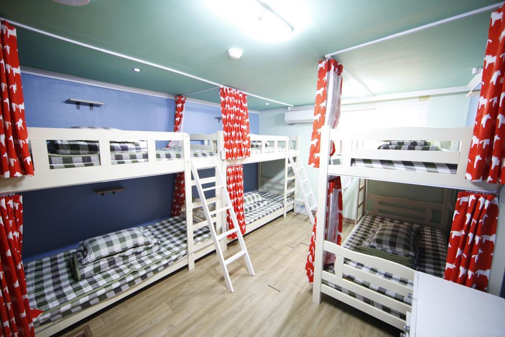 Bluefish Guesthouse Busan Bagian luar foto