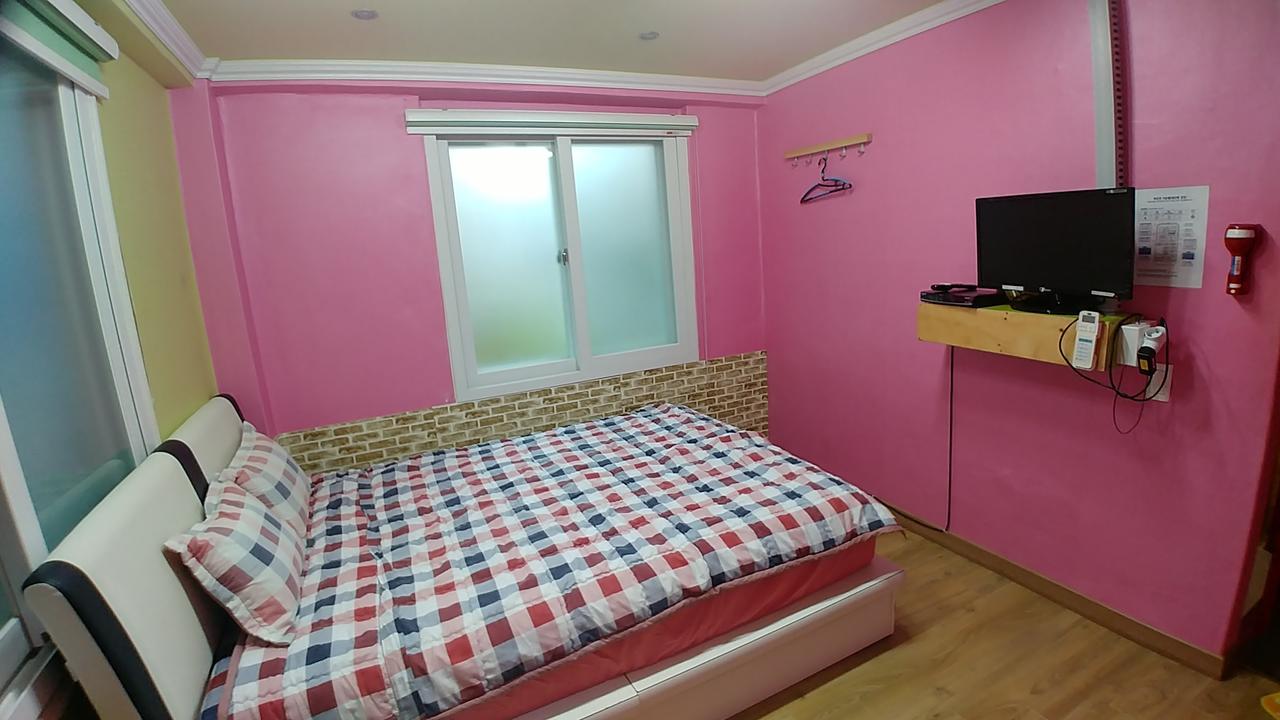 Bluefish Guesthouse Busan Bagian luar foto